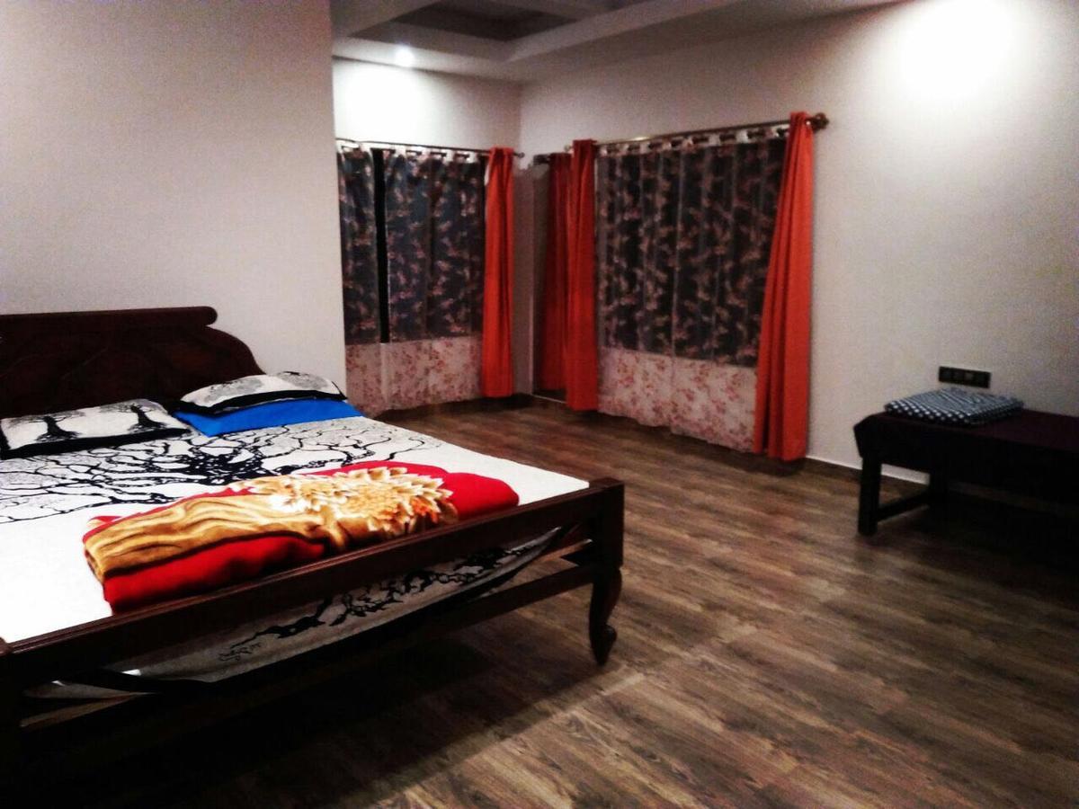Wanders In -Travel Company Hotell Madikeri Exteriör bild