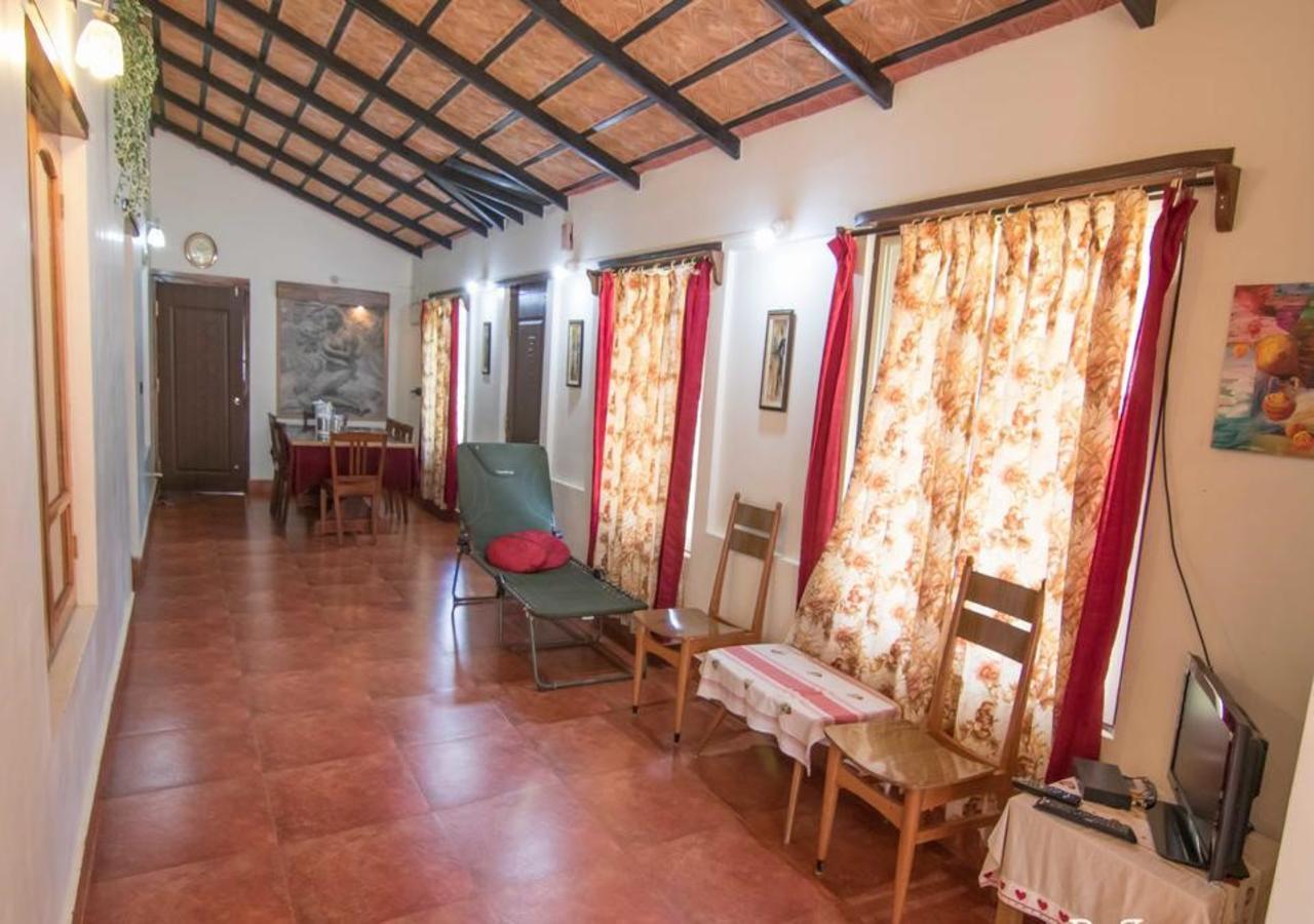 Wanders In -Travel Company Hotell Madikeri Exteriör bild