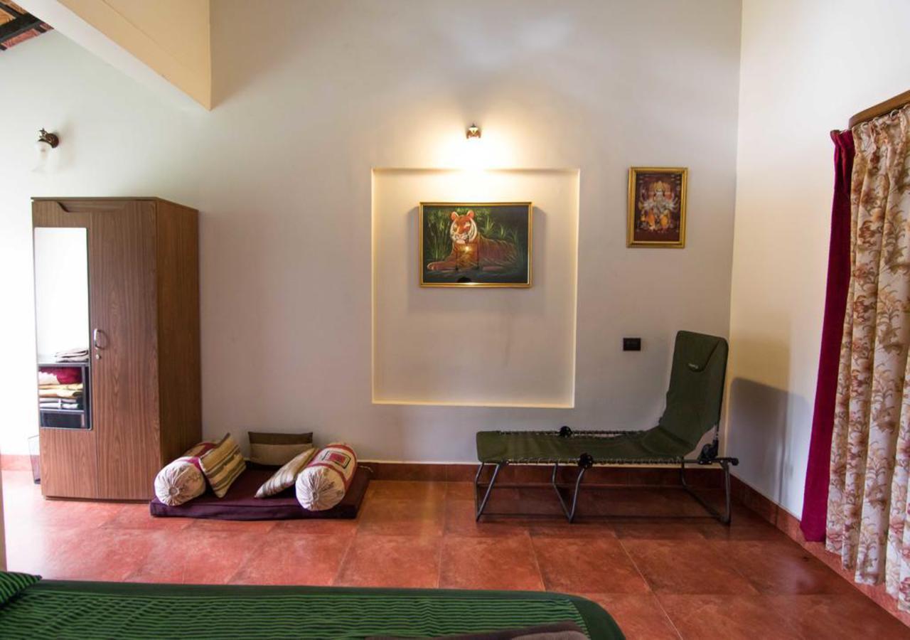 Wanders In -Travel Company Hotell Madikeri Exteriör bild