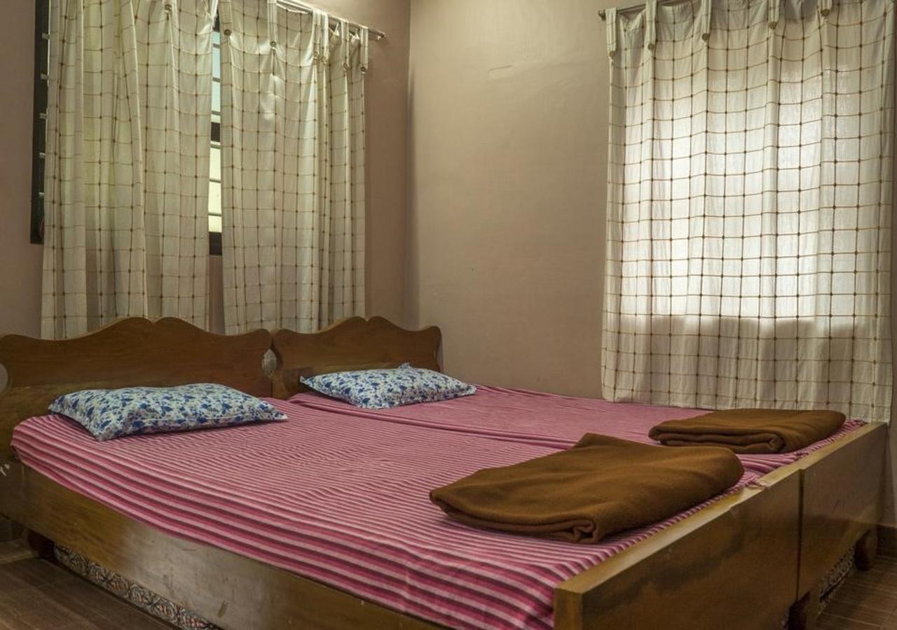 Wanders In -Travel Company Hotell Madikeri Exteriör bild