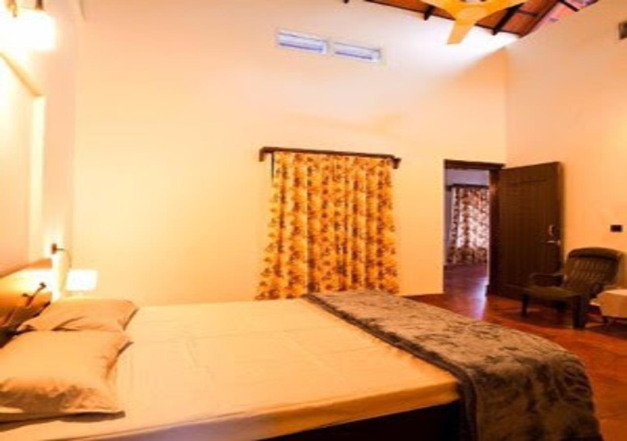 Wanders In -Travel Company Hotell Madikeri Exteriör bild