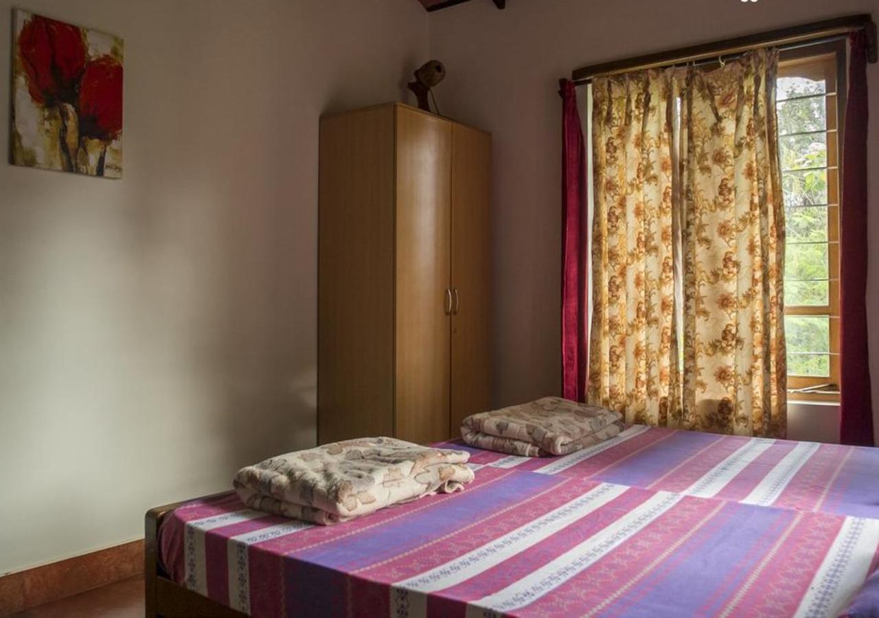 Wanders In -Travel Company Hotell Madikeri Exteriör bild